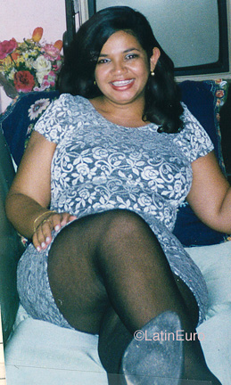 Date this hot Brazil girl Josenil from  B9924