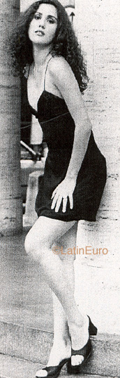 Date this good-looking Brazil girl Kely from RIO DE JANEIRO B9911