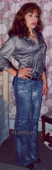 Date this young Brazil girl Rosana from  B9961