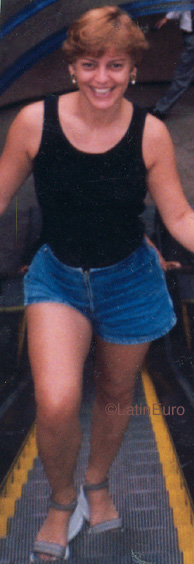 Date this beautiful Brazil girl Cristina from  B9756