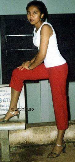 Date this good-looking Brazil girl Cindrea from LENCOIS PAULISTA B9692