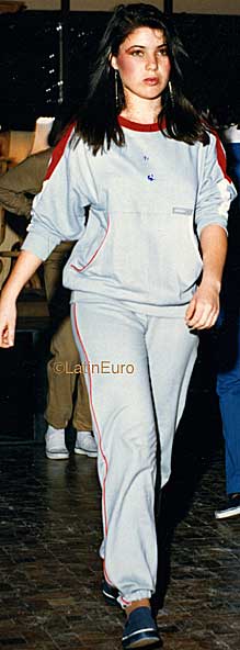 Date this georgeous Brazil girl Katia from SOROCABA B9693