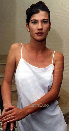 Date this young Brazil girl Lurdes from  B9700
