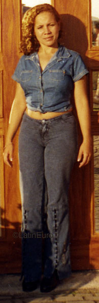 Date this georgeous Brazil girl Eliane from DUQUE DE CAXIAS B9608