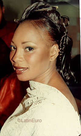 Date this foxy Any Country girl Denau from Paris N3740