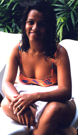 Date this fun Brazil girl Maria from SAO JOSE DO RIO PRETO B9510