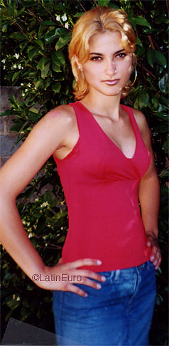 Date this exotic Brazil girl Betania from CACHOEIRO DE ITAPEMIRIM B9327