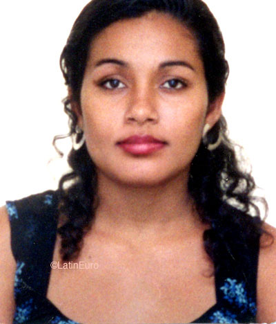 Date this tall Brazil girl Rijane from JABOATAO B9041