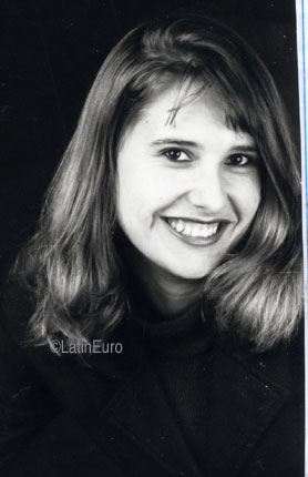 Date this cute Brazil girl Carla from VENTANIA B8927