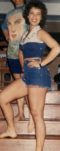 Date this charming Brazil girl Elida from VICOSA B8891