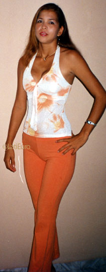 Date this hot Brazil girl Lilian from CASTANHAL B8845