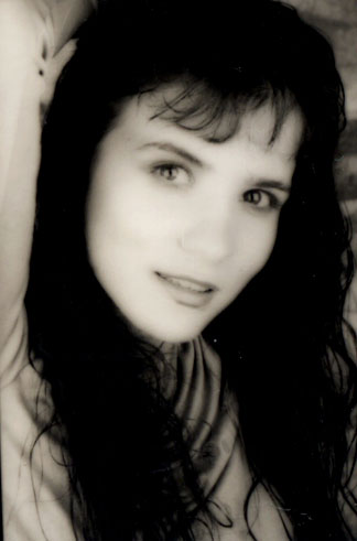 Date this attractive Brazil girl Rosemiery from CACOAL B8914