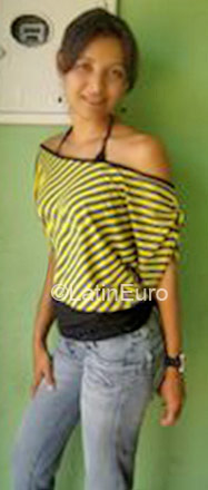 Date this beautiful Brazil girl Sandra Valeria from Colonia BR62