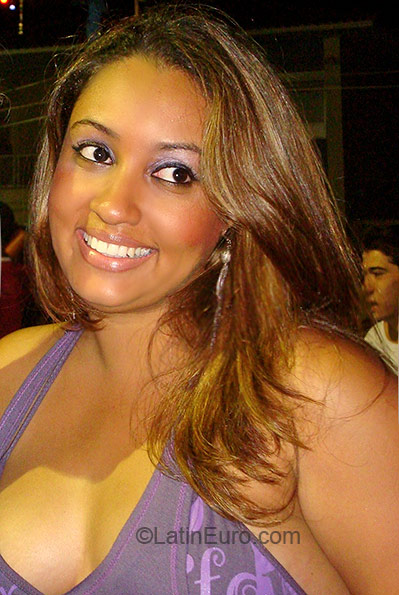 Date this delightful Brazil girl Phryscylah from Ribeirao Preto BR94