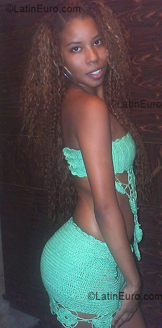 Date this voluptuous Brazil girl Indiana from Sao Goncalo BR138