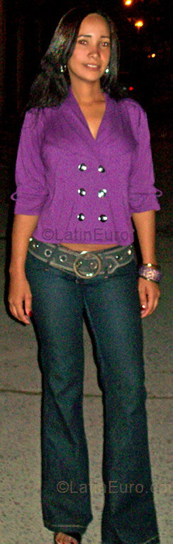 Date this cute Brazil girl Sandra from Salvador BR204