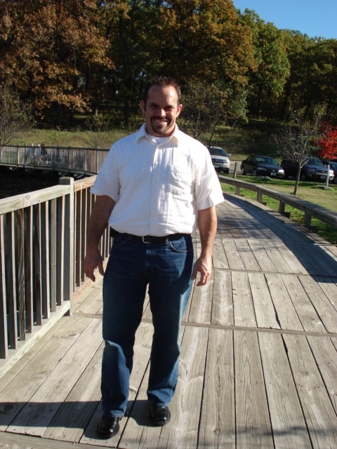 Date this tall United States man Rick from DES MOINES US239