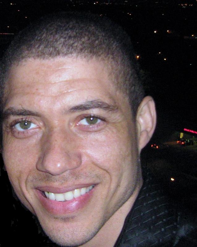 Date this nice looking United States man Benito from Seattle US373