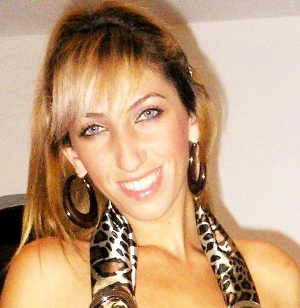 Date this happy Brazil girl Cristiane from São Pedro BR257