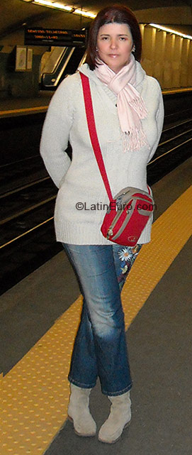 Date this young Brazil girl Andrea from Curitiba BR290