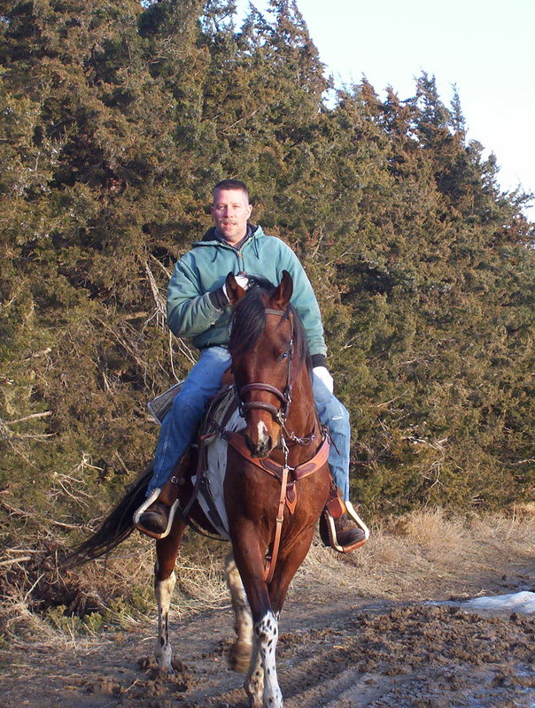 Date this voluptuous United States man Trapperdon from Omaha US548