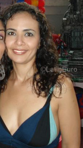 Date this good-looking Brazil girl Guilhermina from Belo Horizonte BR324
