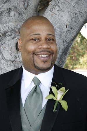 Date this funny United States man Lawrence from Los Angeles HN3