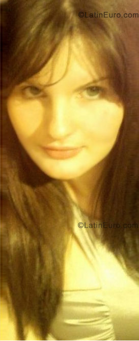 Date this delightful Brazil girl Claudia from Ijui BR410