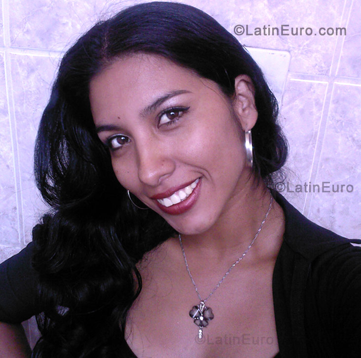 Date this hard body Peru girl Kely from Callao 001 PE62