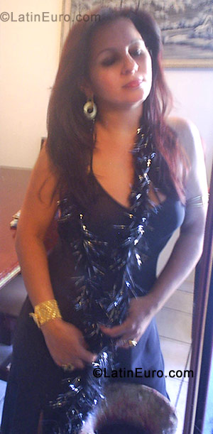 Date this exotic Brazil girl Gislaine from Goiania BR439