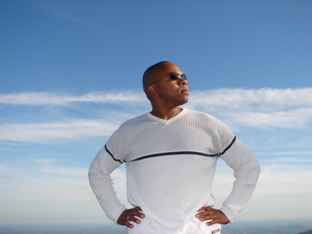 Date this tall United States man KEVYKEV from Arlington US1076