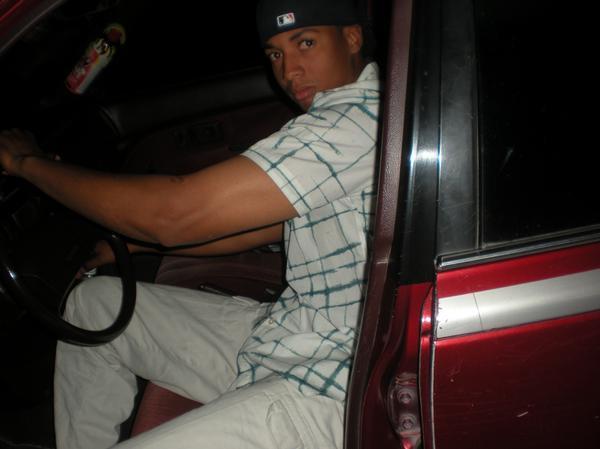 Date this beautiful United States man Elmaster from Dominican Republic US1114