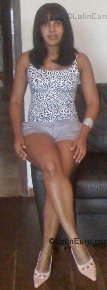 Date this sensual Brazil girl Carla Lucia from Belo Horizonte BR531