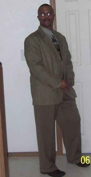 Date this pretty United States man Laurence from Kansas City US1199