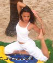 Date this tall Brazil girl Fernanda from Sao Paulo BR611