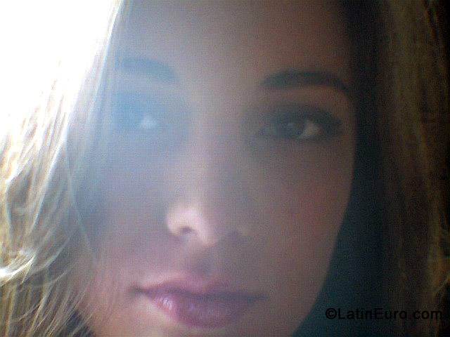 Date this funny Brazil girl Erica Roberta from Porto Feliz BR698