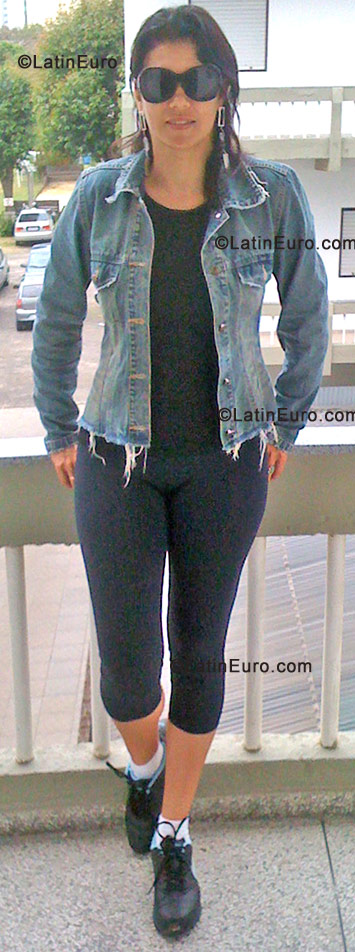 Date this charming Brazil girl Maria Denise from Poa BR756