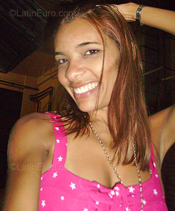 Date this happy Brazil girl Annynha from Fortaleza BR861