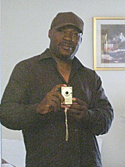 Date this young United States man Lee from Chicago US1886