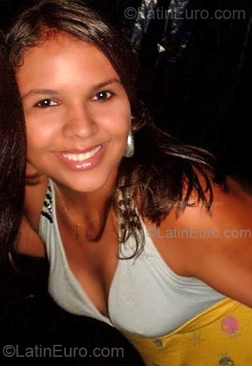 Date this passionate Brazil girl Ana Karolyne from Antonio Goncalves BR907
