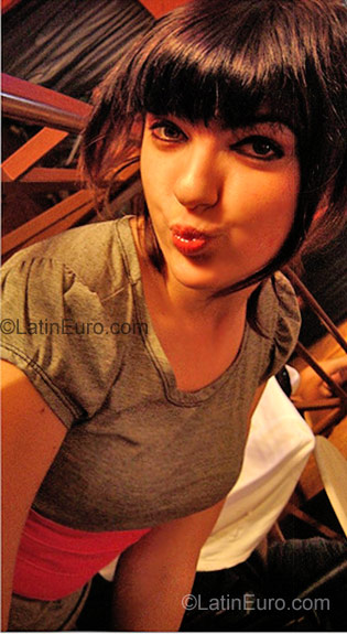 Date this foxy Brazil girl Mel from Sao Borja BR908