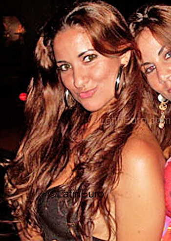 Date this fun Brazil girl Rosana from Salvador BR939