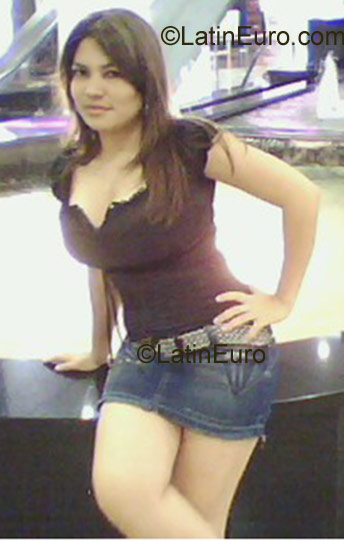 Date this passionate Colombia girl Ingrid from Barranquilla CO664