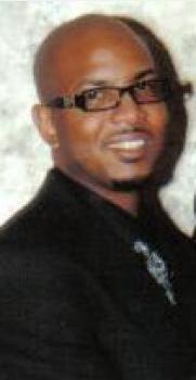 Date this hot United States man Brian from Arlington US2060