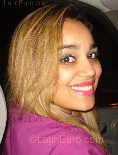 Date this beautiful Brazil girl Glaucia from Duartina BR1031