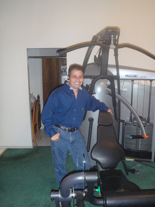 Date this tall United States man US2319 from Corpus Christi US2319