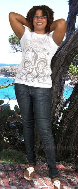 Date this beautiful Jamaica girl Paula from  JM28