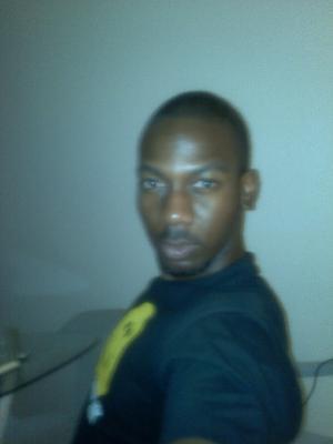 Date this hard body United States man PeterSmart from Ft. Myers US2642