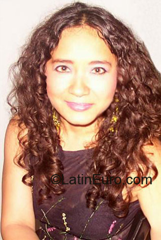 Date this sensual Peru girl Milagros from Lima PE94