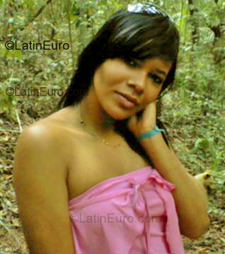 Date this cute Brazil girl Tamiris from Jacobina BR1214